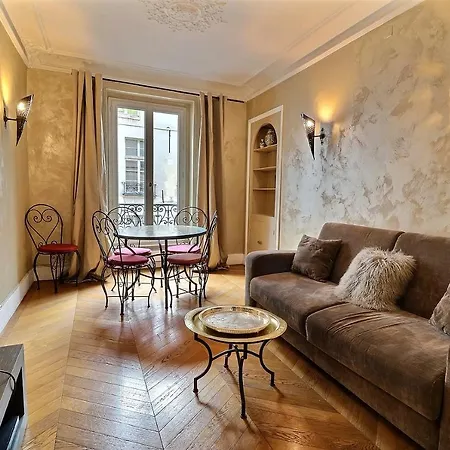 Апартаменты 4th - The Marais - Rosiers Париж